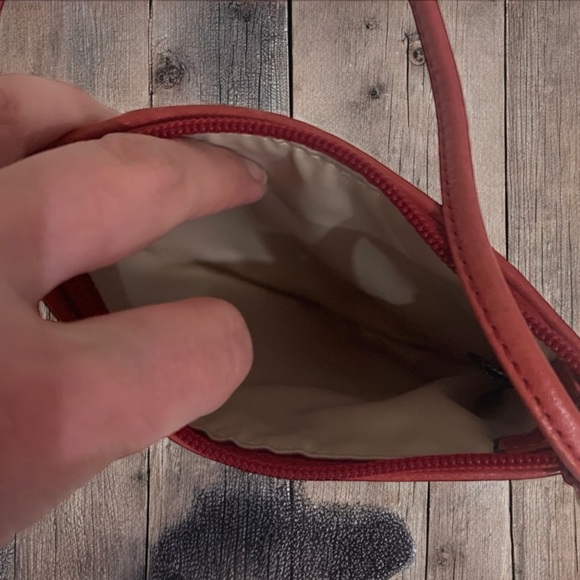 Coach wristlet - Picture 3 of 3